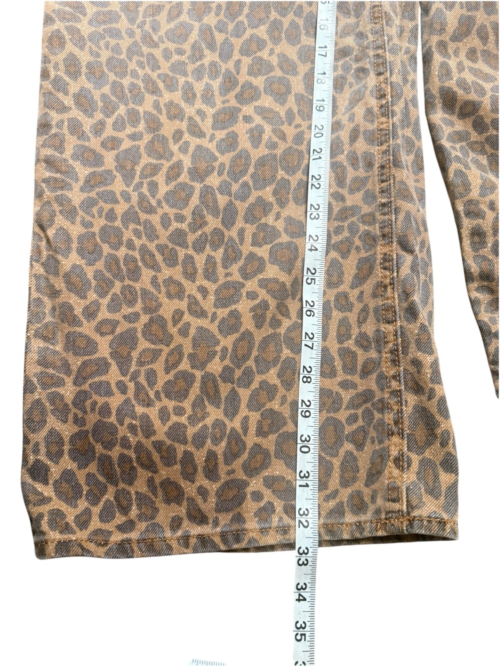Old Navy Leopard Print High Rise Baggy Wide Leg Jeans Size 10 Tall - Picture 6 of 8